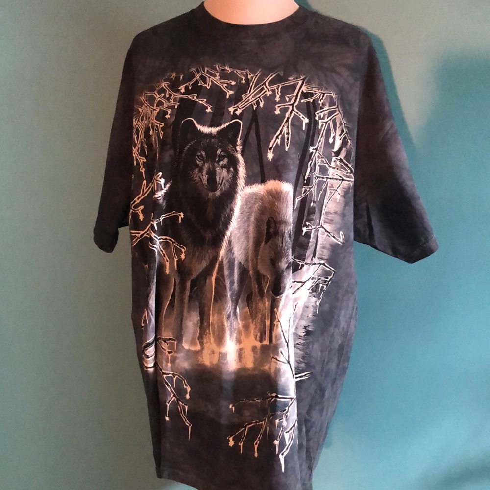 Unisex The Mountain Wolf Tee Shirt